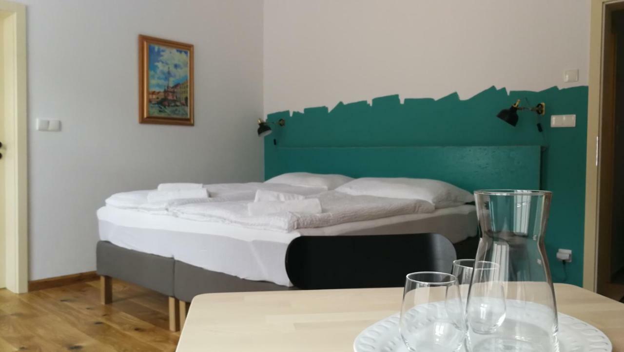 Penzion Stastny Medved Znojmo Exteriör bild