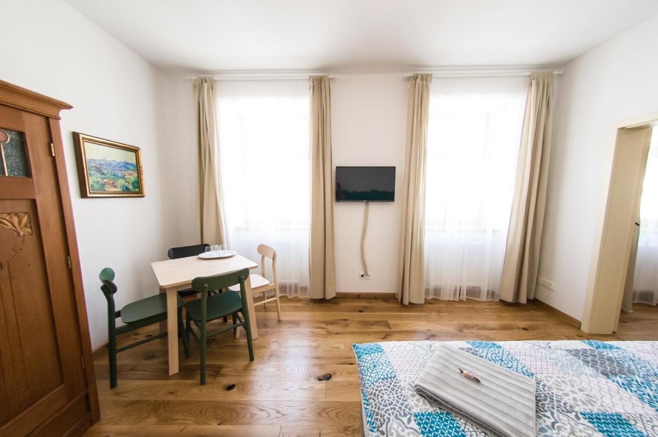 Penzion Stastny Medved Znojmo Exteriör bild