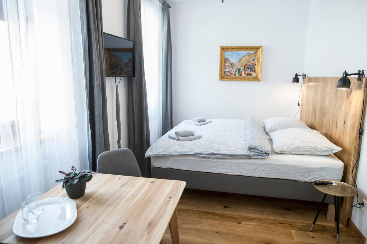 Penzion Stastny Medved Znojmo Exteriör bild
