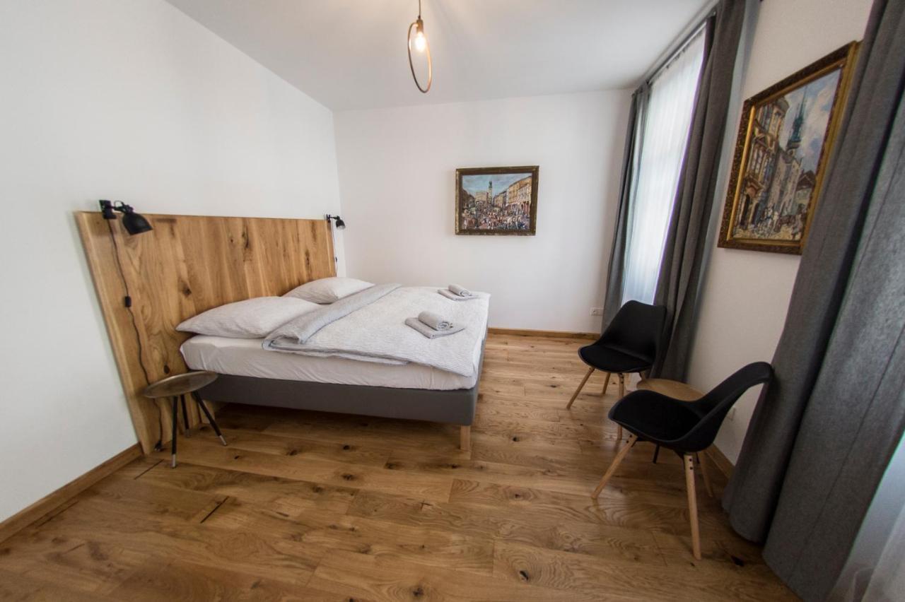 Penzion Stastny Medved Znojmo Exteriör bild
